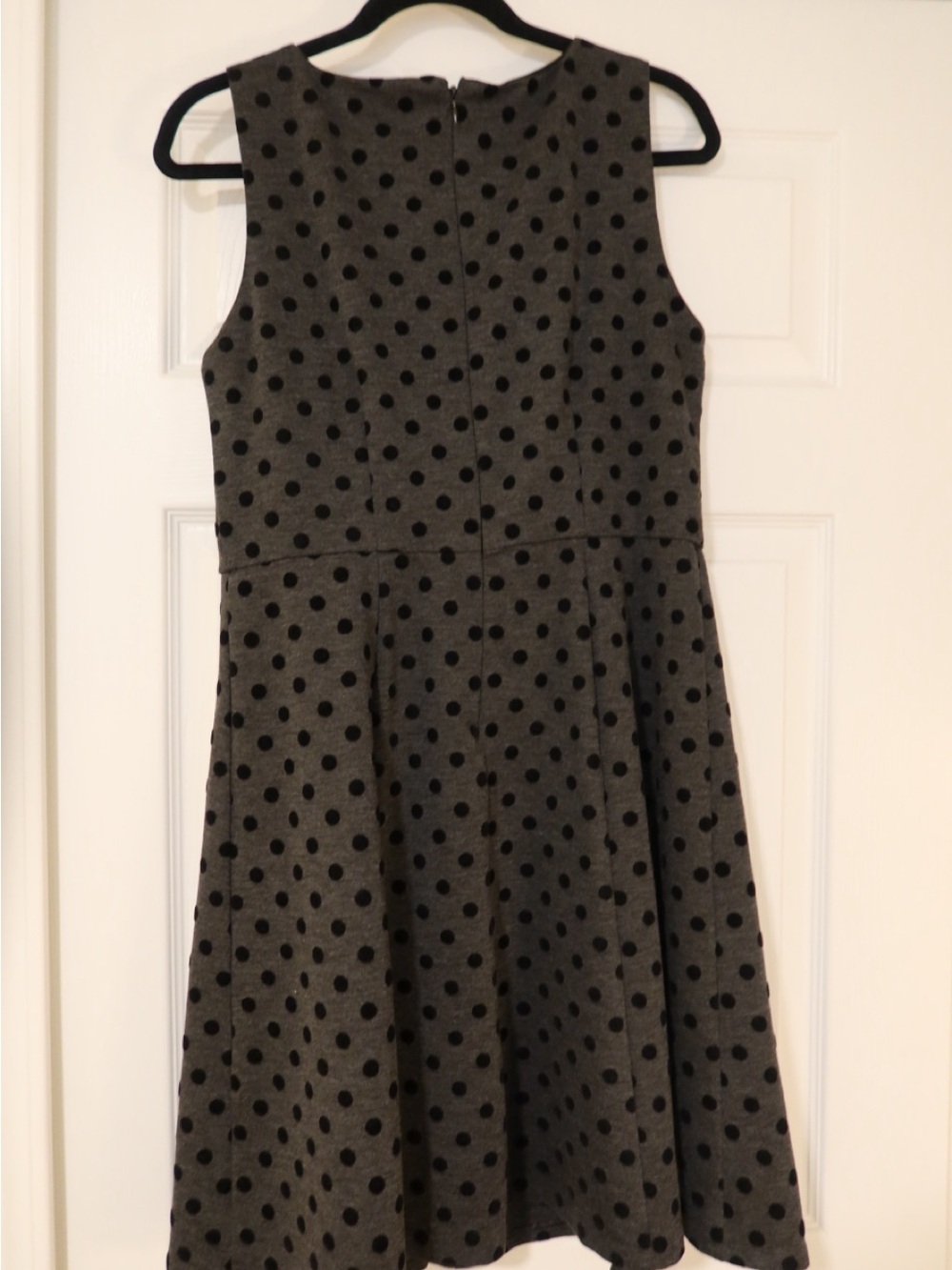 Elle Sleeveless Gray Dress with Black Polka Dots
